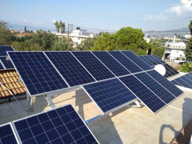 Φωτοβολταϊκά σε ταράτσα